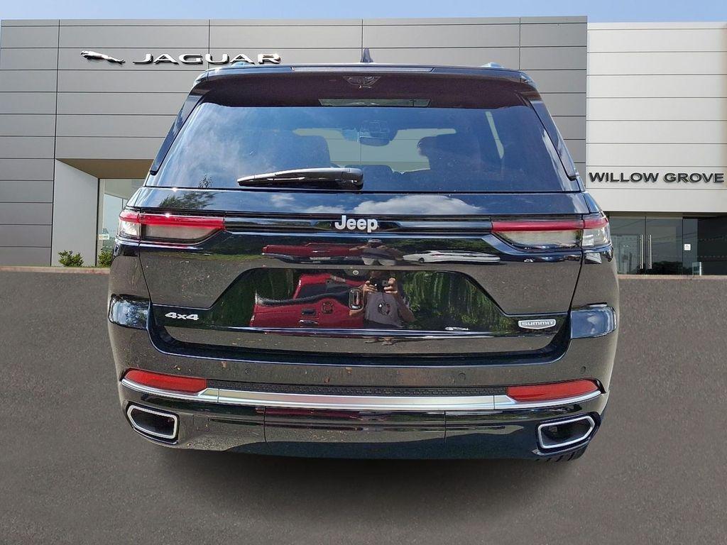 used 2024 Jeep Grand Cherokee car, priced at $53,990