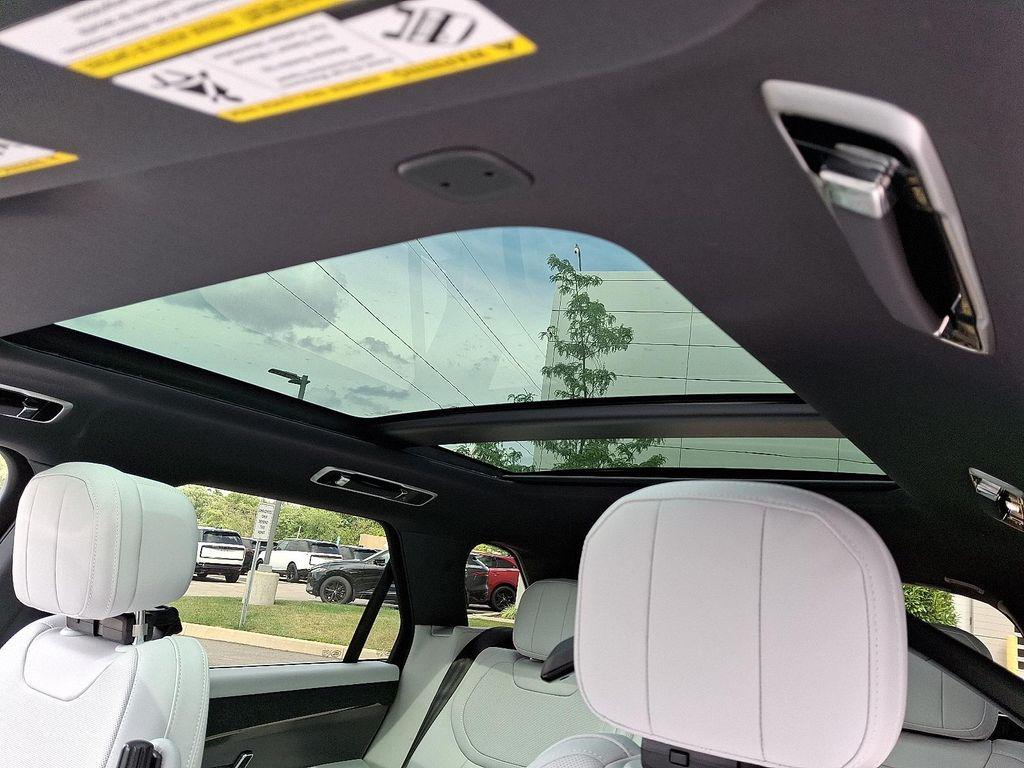 new 2025 Land Rover Range Rover Sport car, priced at $89,770