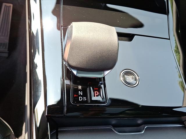 new 2025 Land Rover Range Rover Sport car, priced at $130,215