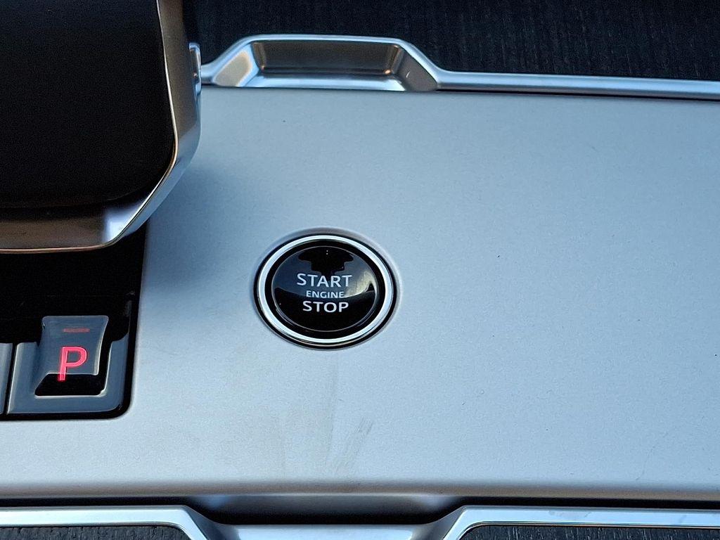 new 2025 Land Rover Range Rover car, priced at $131,885