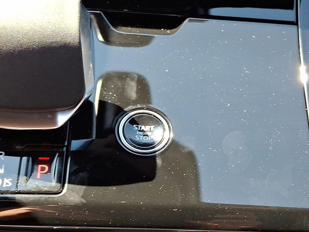 new 2025 Land Rover Range Rover Sport car, priced at $108,755