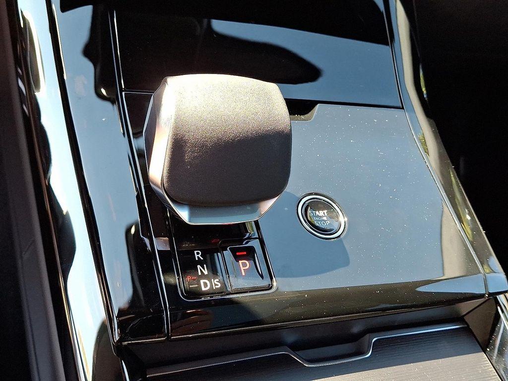 new 2025 Land Rover Range Rover Sport car, priced at $108,755