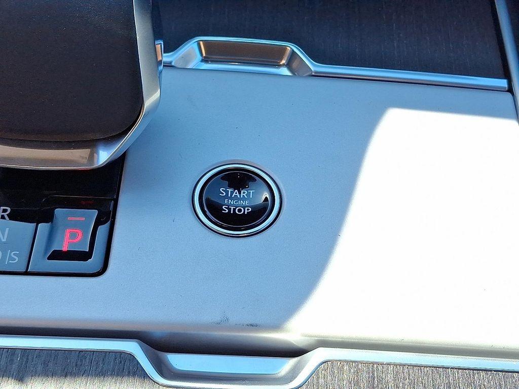 new 2025 Land Rover Range Rover car, priced at $129,155