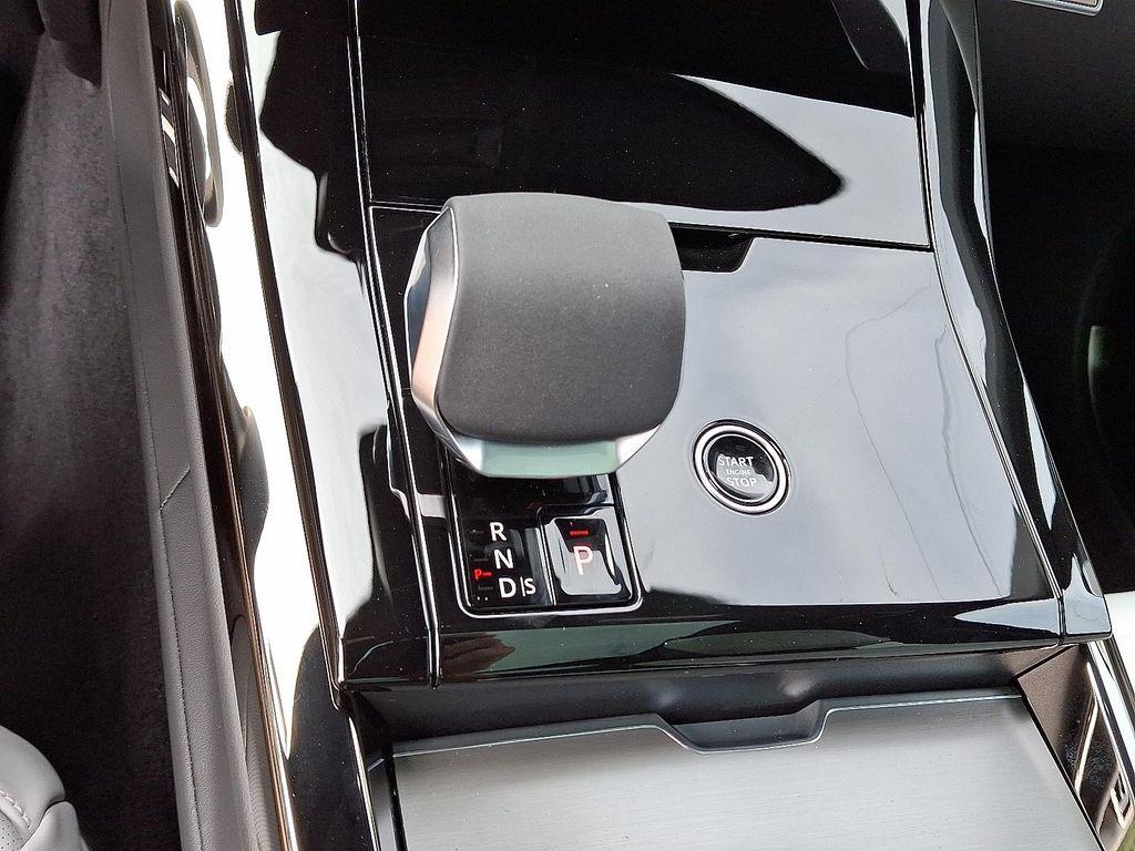 new 2025 Land Rover Range Rover Sport car, priced at $101,605
