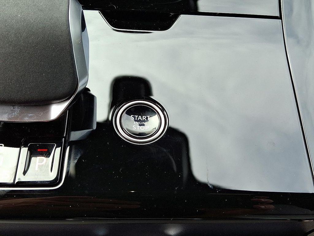 new 2025 Land Rover Range Rover Sport car, priced at $101,605