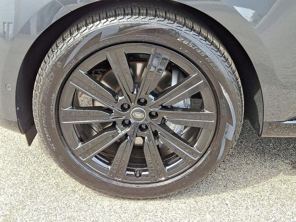 new 2025 Land Rover Range Rover car, priced at $126,165