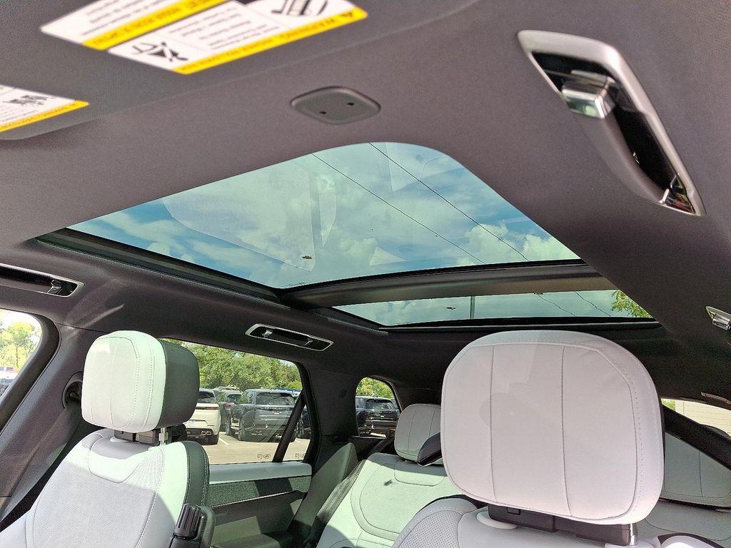 new 2025 Land Rover Range Rover Sport car, priced at $99,680