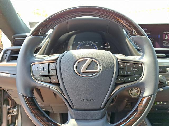 used 2020 Lexus ES 350 car, priced at $31,990