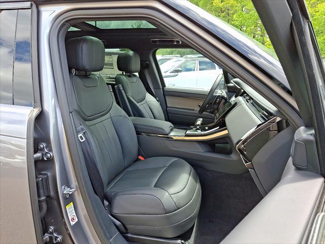 new 2025 Land Rover Range Rover Sport car, priced at $104,375