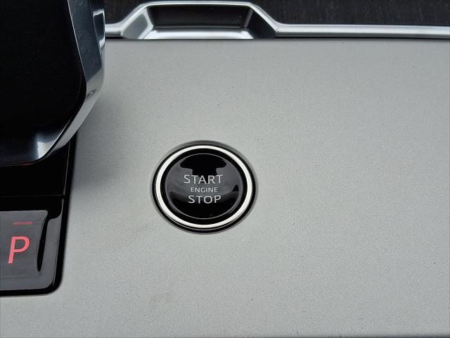 new 2025 Land Rover Range Rover car, priced at $152,350