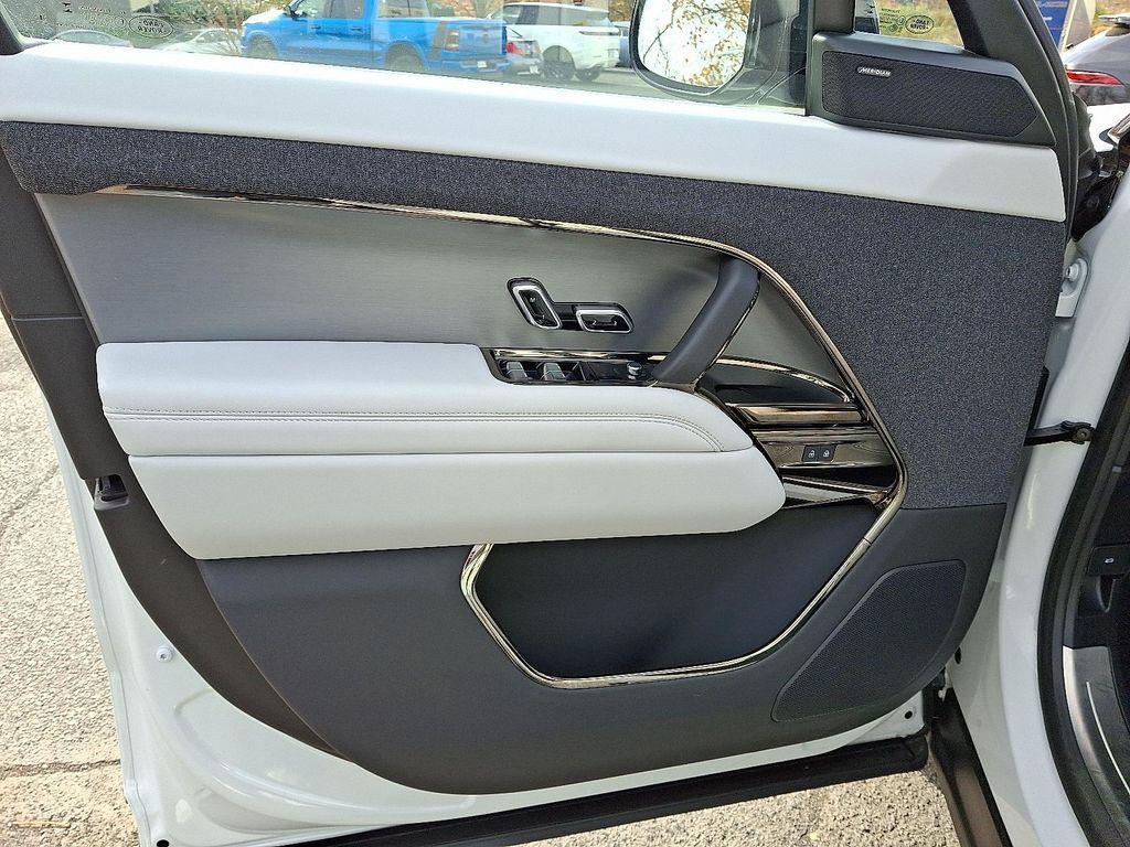 used 2025 Land Rover Range Rover Sport car, priced at $78,990