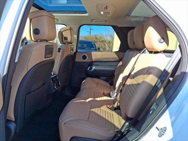 new 2025 Land Rover Discovery car, priced at $86,118