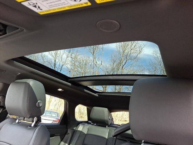 used 2025 Land Rover Range Rover Evoque car, priced at $47,990