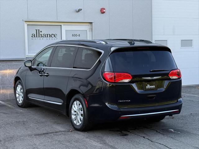 used 2019 Chrysler Pacifica car, priced at $15,497