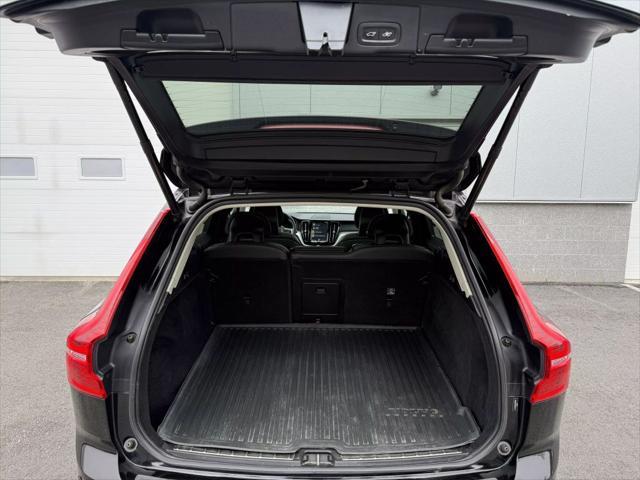 used 2018 Volvo XC60 car, priced at $20,997