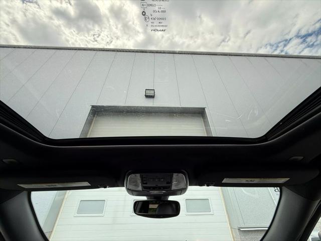 used 2017 Jeep Grand Cherokee car, priced at $14,997