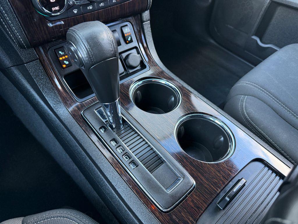 used 2015 Chevrolet Traverse car, priced at $10,997