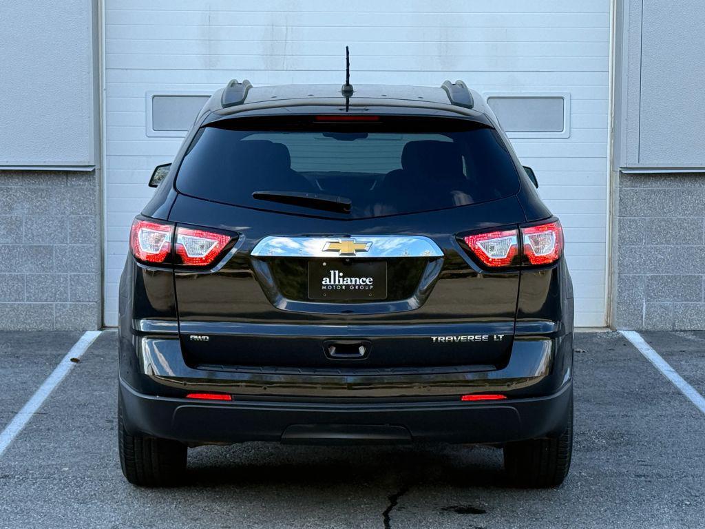 used 2015 Chevrolet Traverse car, priced at $10,997