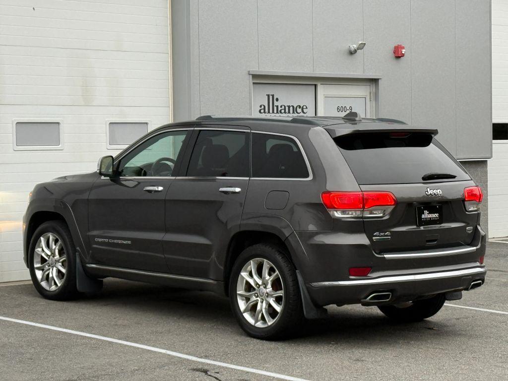 used 2014 Jeep Grand Cherokee car, priced at $13,497