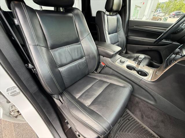 used 2015 Jeep Grand Cherokee car, priced at $13,997