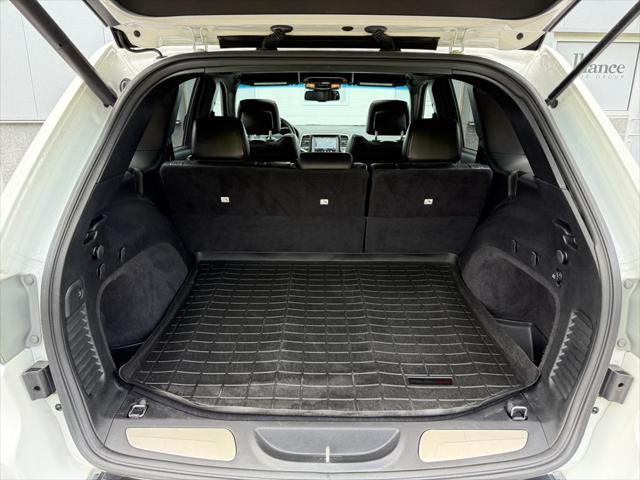 used 2015 Jeep Grand Cherokee car, priced at $13,997