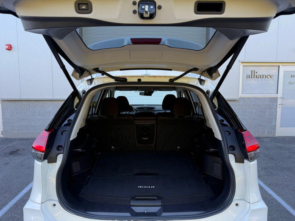 used 2019 Nissan Rogue car, priced at $12,497