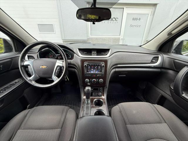 used 2015 Chevrolet Traverse car, priced at $9,997