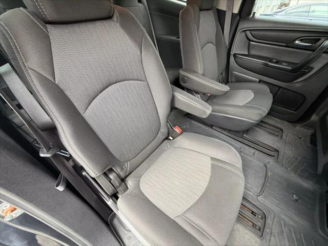 used 2015 Chevrolet Traverse car, priced at $9,997
