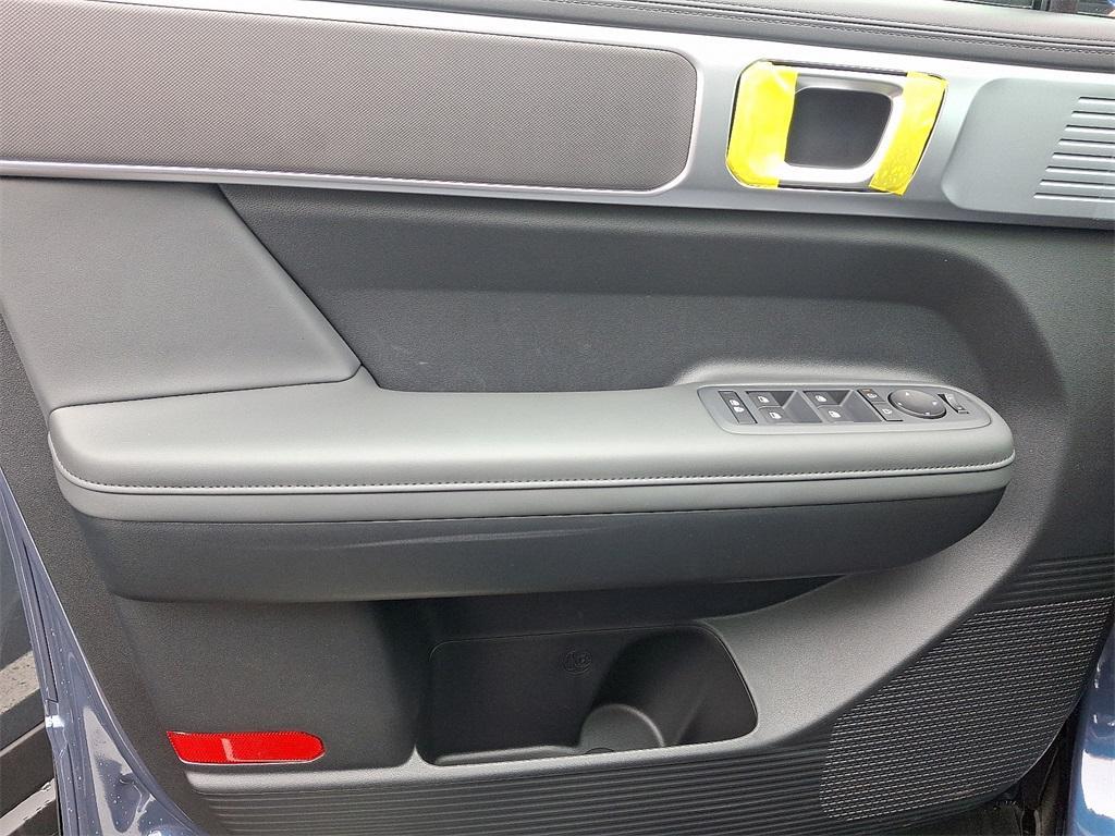 new 2025 Hyundai Santa Fe car, priced at $43,379