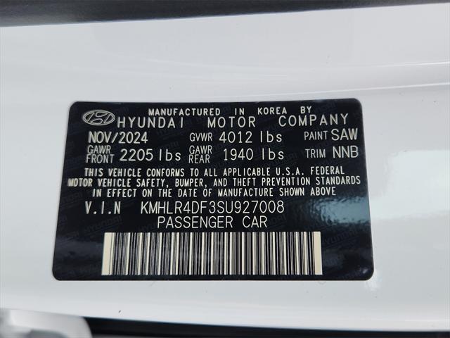 new 2025 Hyundai Elantra car, priced at $30,390