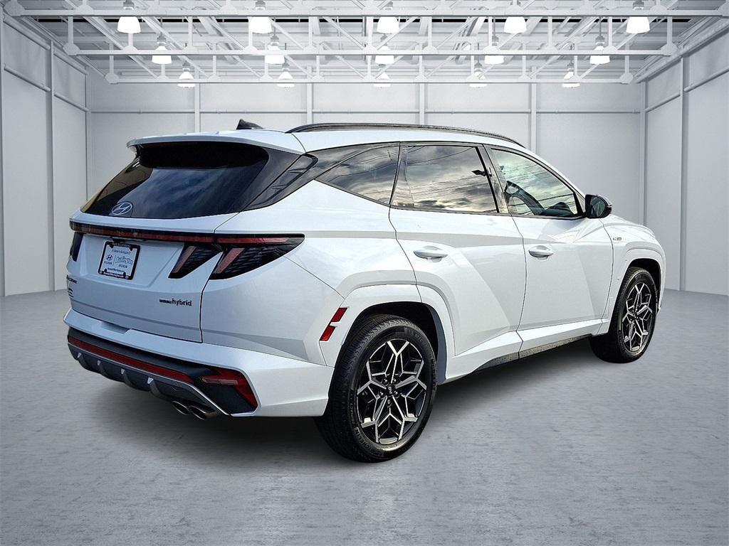 used 2024 Hyundai TUCSON Hybrid car, priced at $28,000