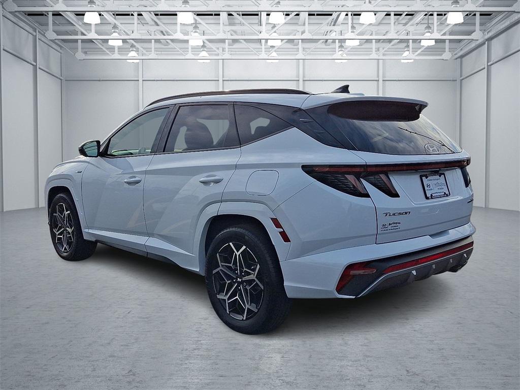 used 2024 Hyundai TUCSON Hybrid car, priced at $28,000