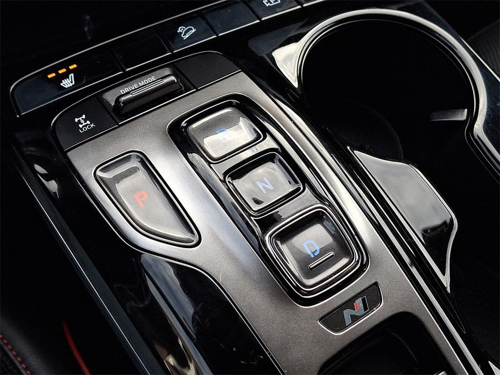 used 2024 Hyundai TUCSON Hybrid car, priced at $28,000