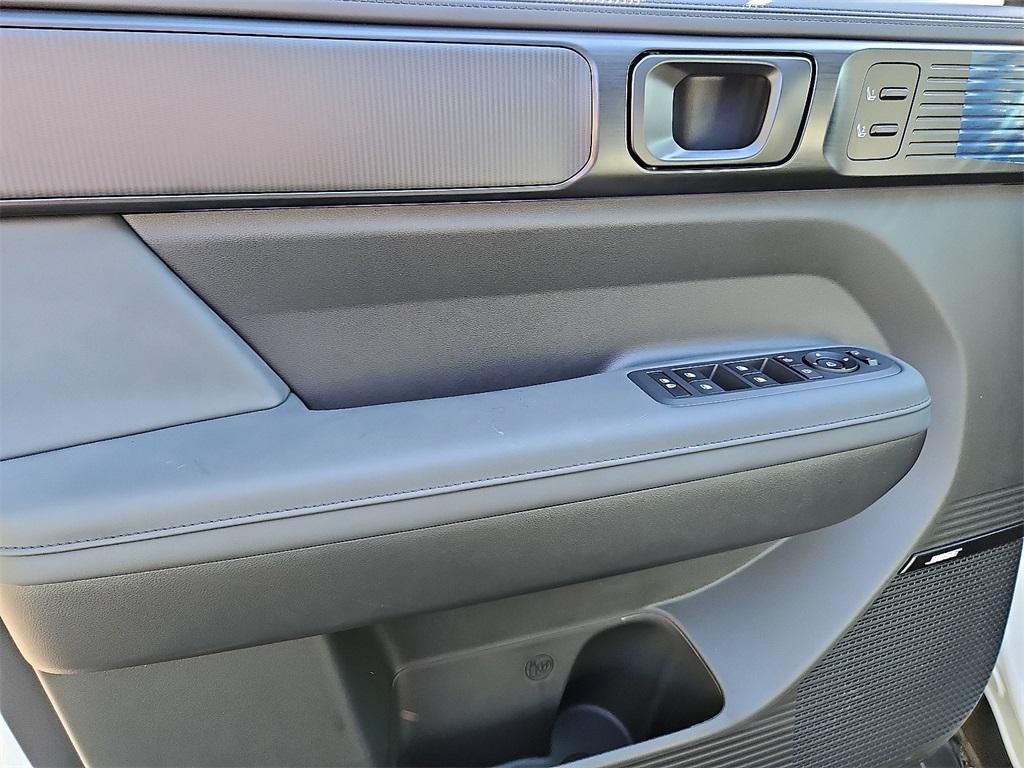 new 2025 Hyundai SANTA FE HEV car, priced at $52,430