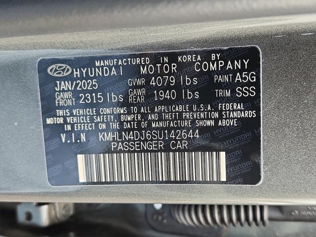 new 2025 Hyundai Elantra car, priced at $31,435