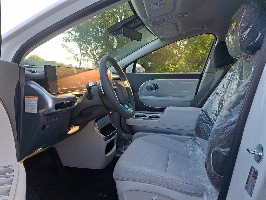 new 2026 Hyundai IONIQ 9 car, priced at $62,050