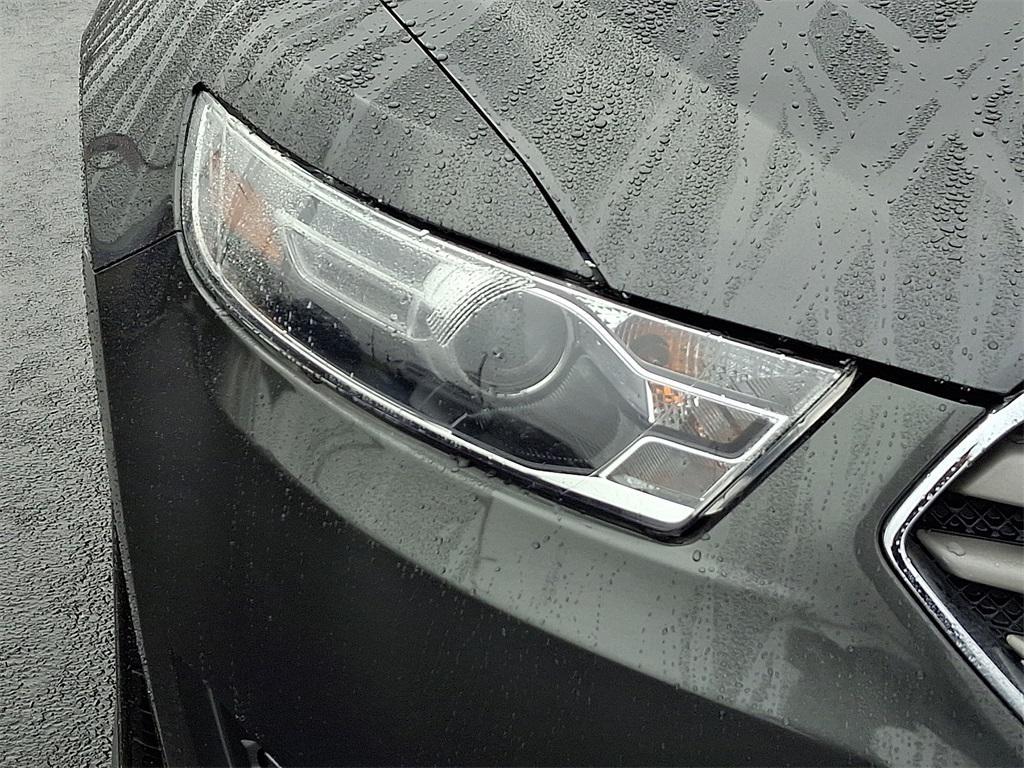 used 2016 Ford Taurus car, priced at $10,500