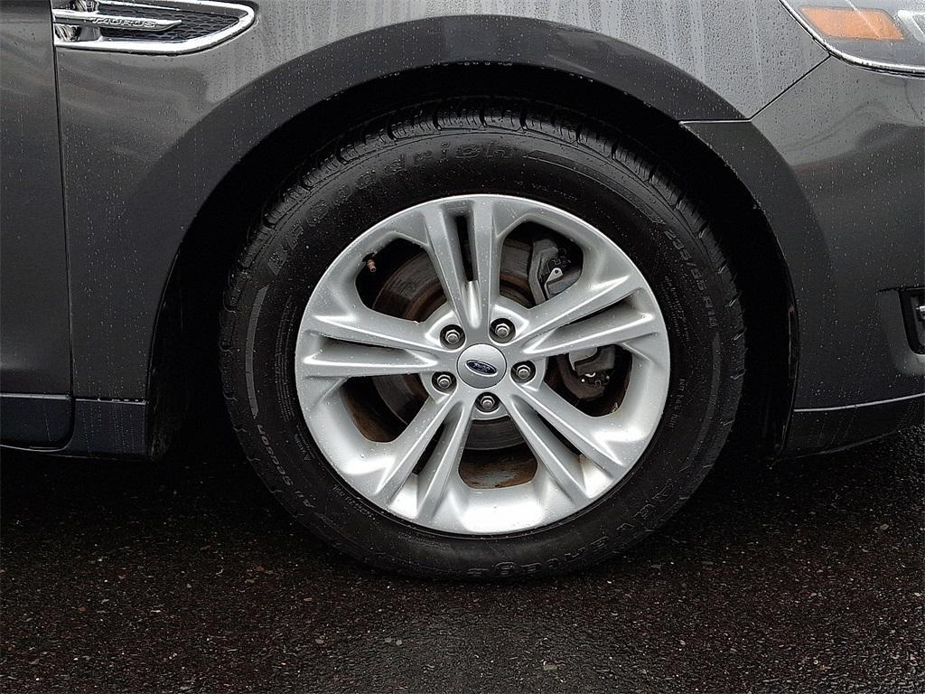 used 2016 Ford Taurus car, priced at $10,500