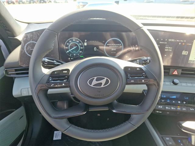 new 2025 Hyundai Elantra car, priced at $31,935