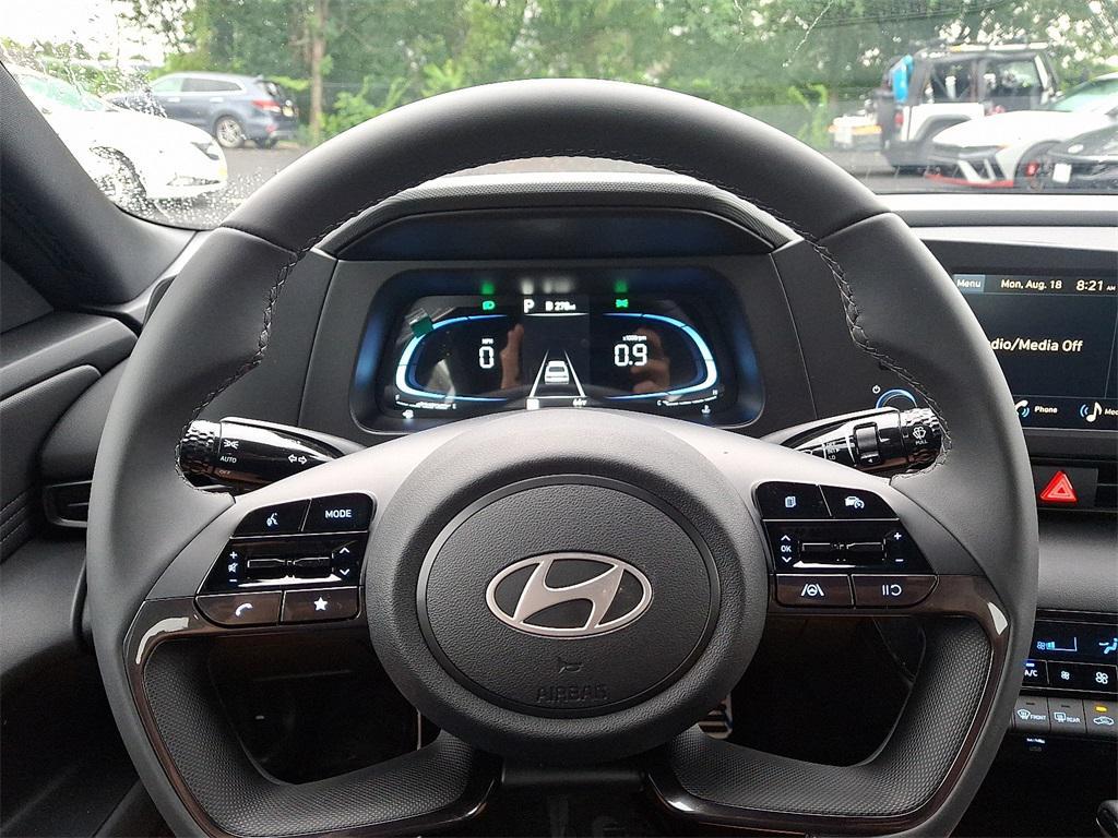 new 2025 Hyundai Elantra car