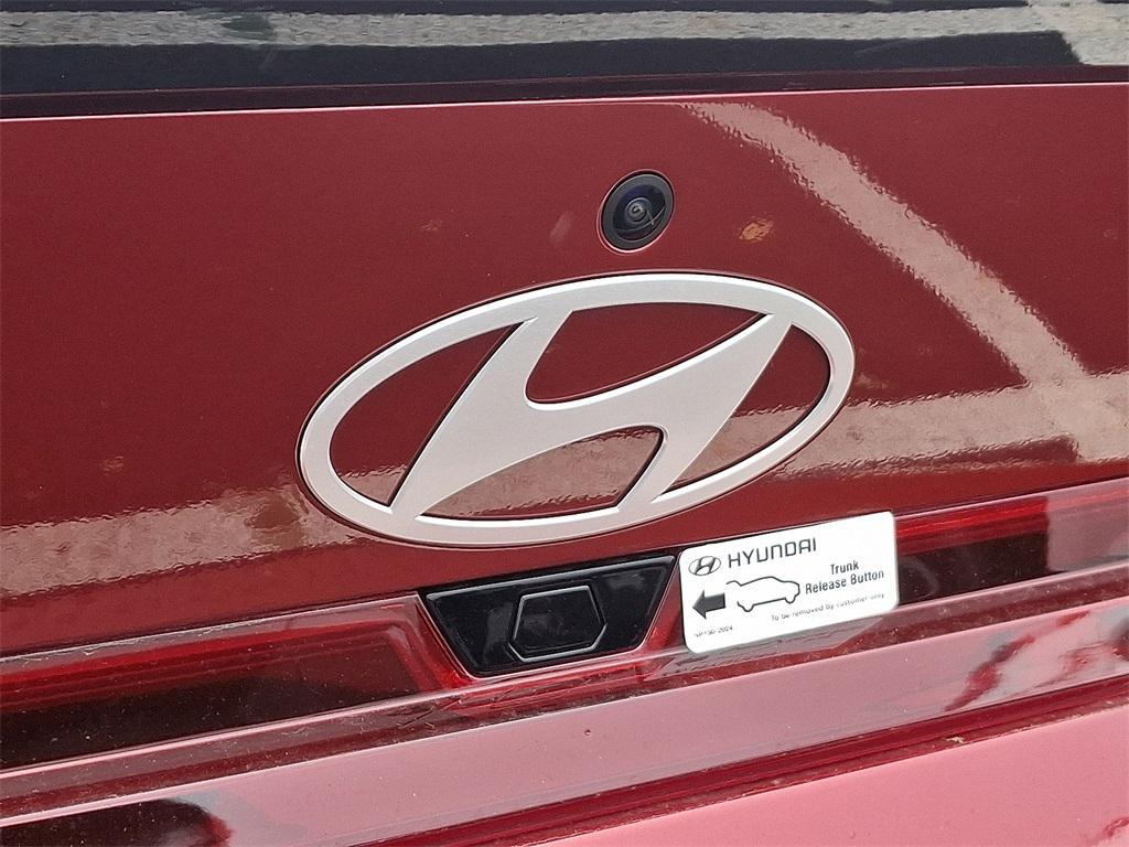 new 2025 Hyundai Elantra car