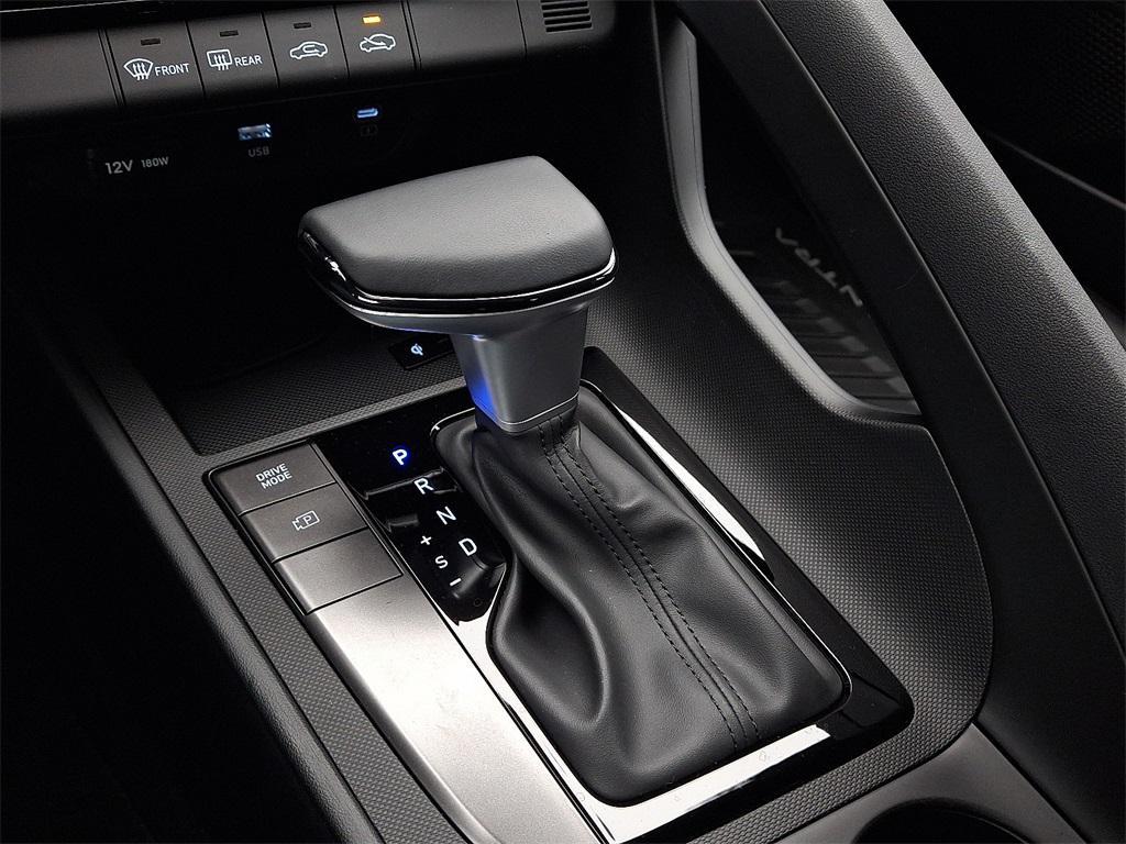 new 2025 Hyundai Elantra car