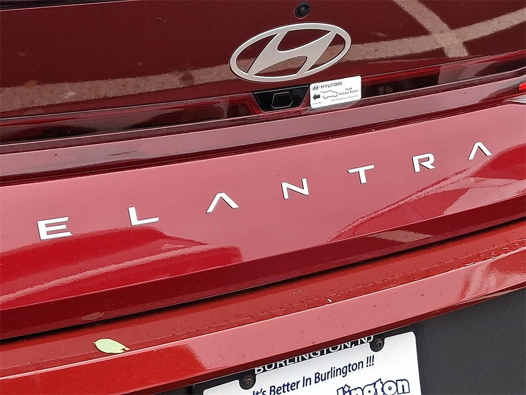 new 2025 Hyundai Elantra car