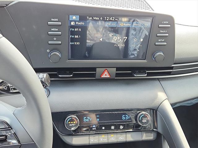 new 2025 Hyundai Elantra car, priced at $25,160