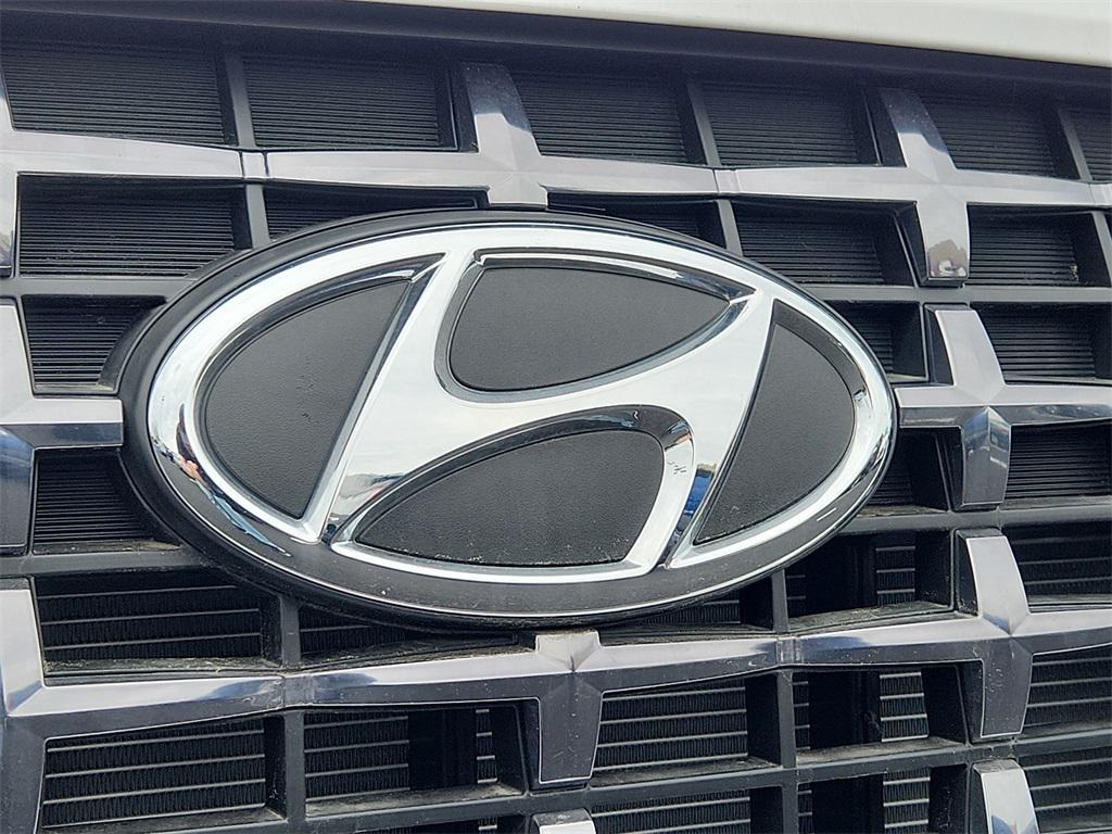 new 2025 Hyundai Venue car, priced at $25,320