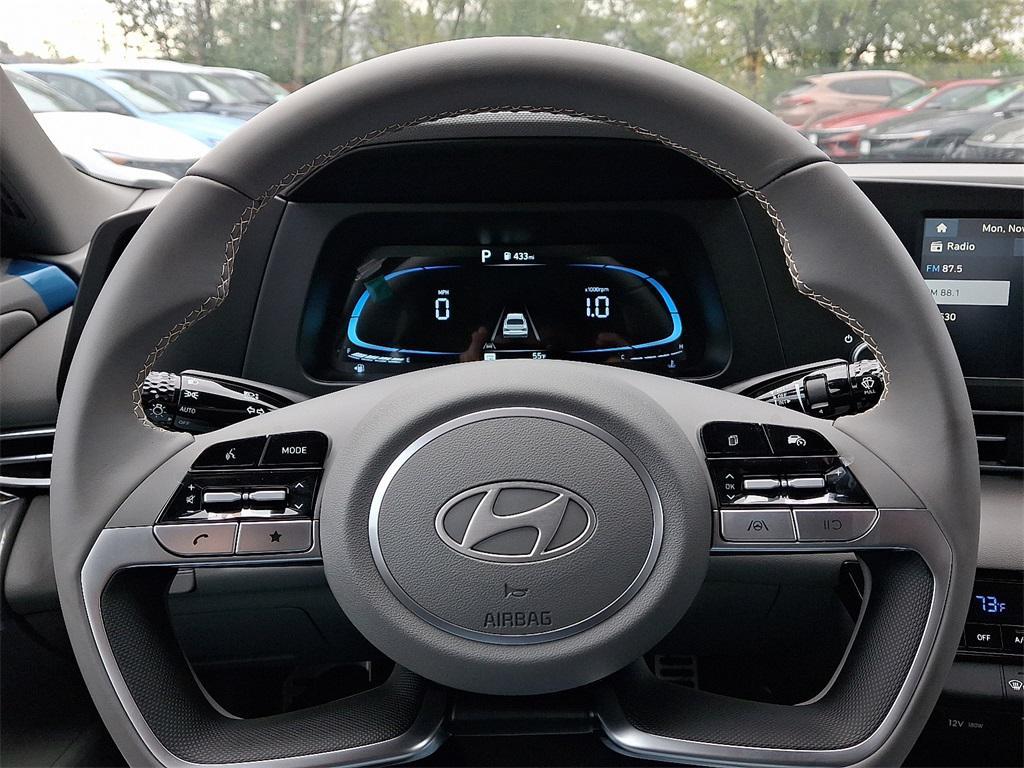 new 2025 Hyundai Elantra car, priced at $25,665