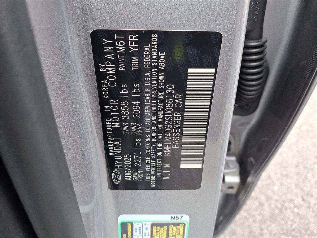 new 2025 Hyundai Elantra car, priced at $25,105