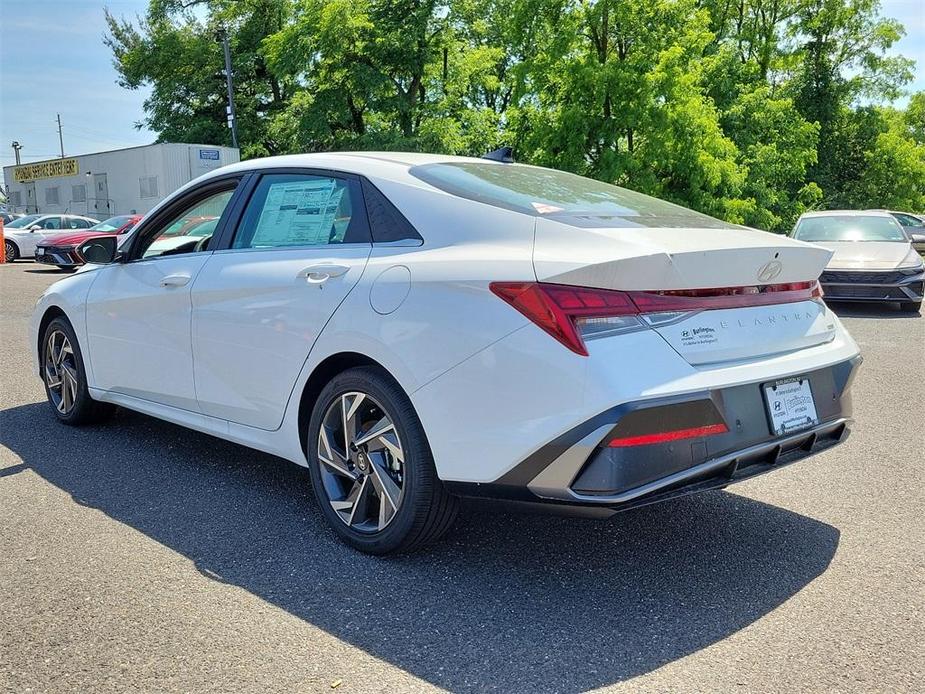 new 2024 Hyundai Elantra HEV car, priced at $31,615