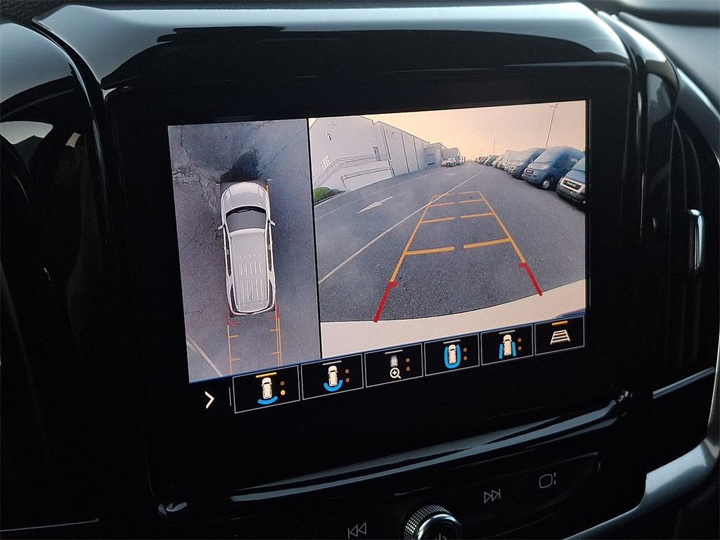 used 2020 Chevrolet Traverse car, priced at $25,000