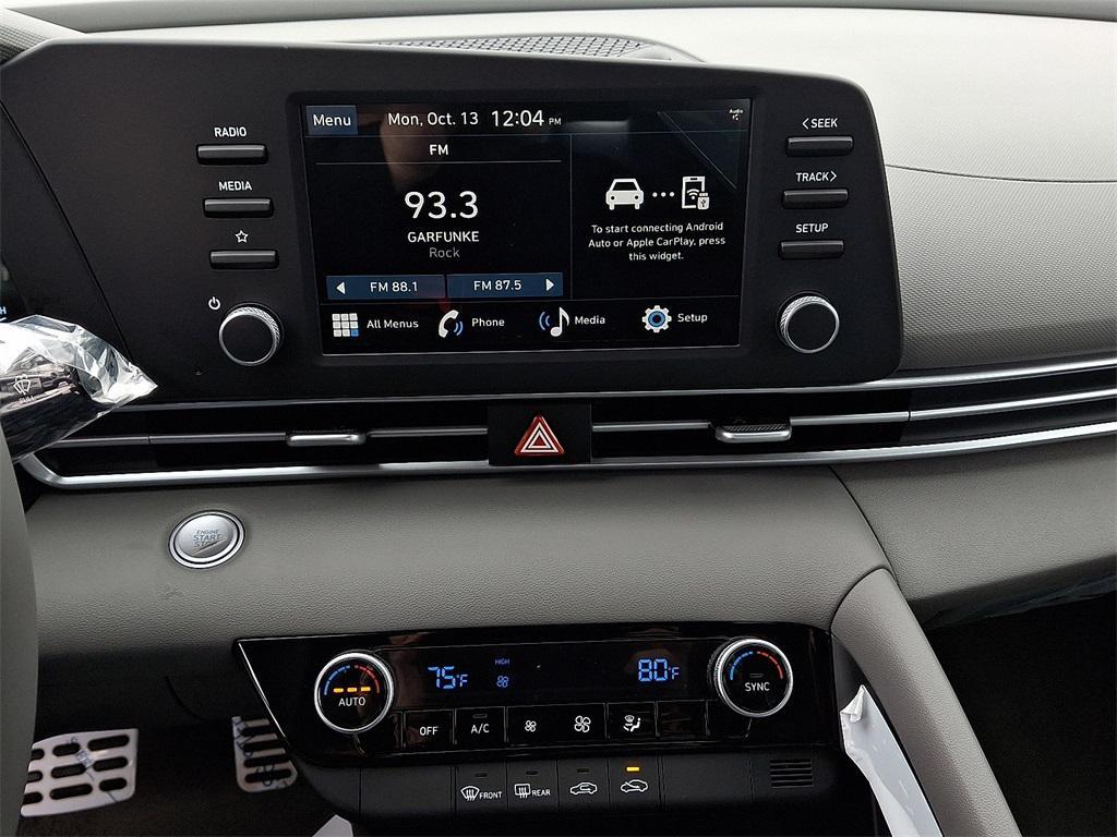 new 2025 Hyundai Elantra car, priced at $25,165